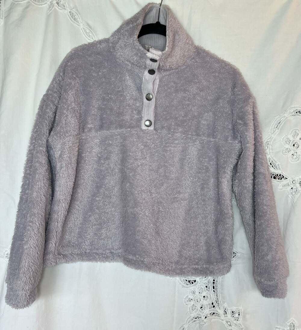 Cozie by Pink Rose Faux Fur Snap Pullover Size S